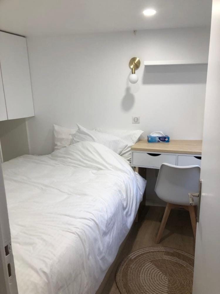 Duplex neuf, 15mn de Paris, parking, climatisation Apartment in Île-de-France