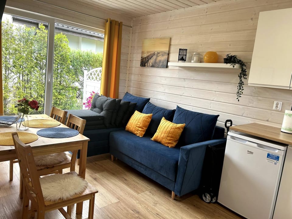 Kitchen or kitchenette, Living room, Other, Other, Other, Seating area, Dining area, stove
