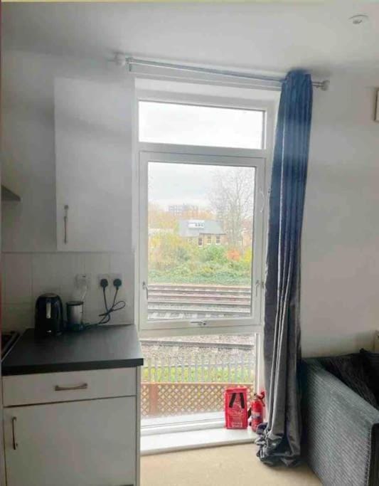 Lovely one bedroom apartment with balcony Apartment in London Borough of Southwark