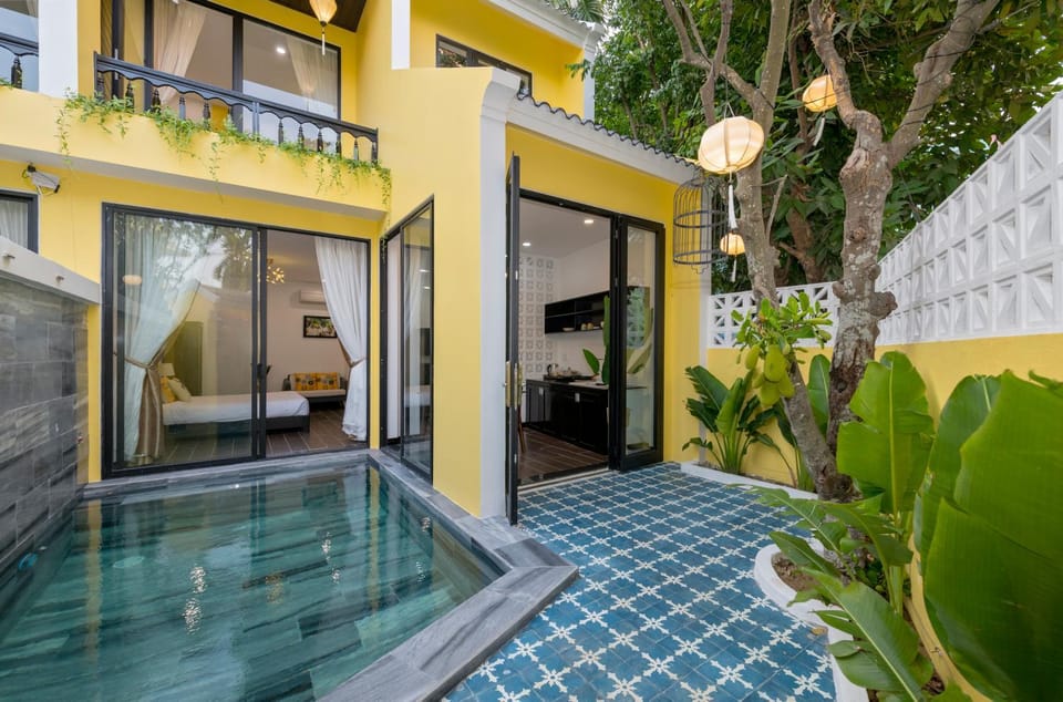 Property building, Swimming pool