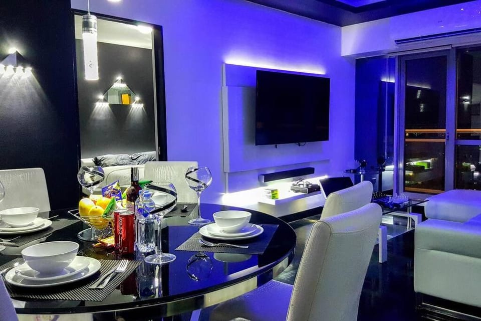 2BR Lower Penthouse @ Acqua Private Residences Apartment in Mandaluyong