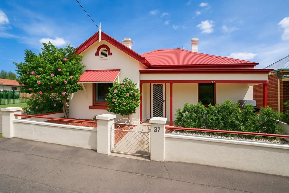 MèRose Place - Cottage on George House in Bathurst