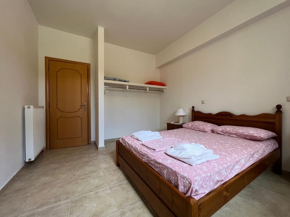 Bed, Bedroom, internet