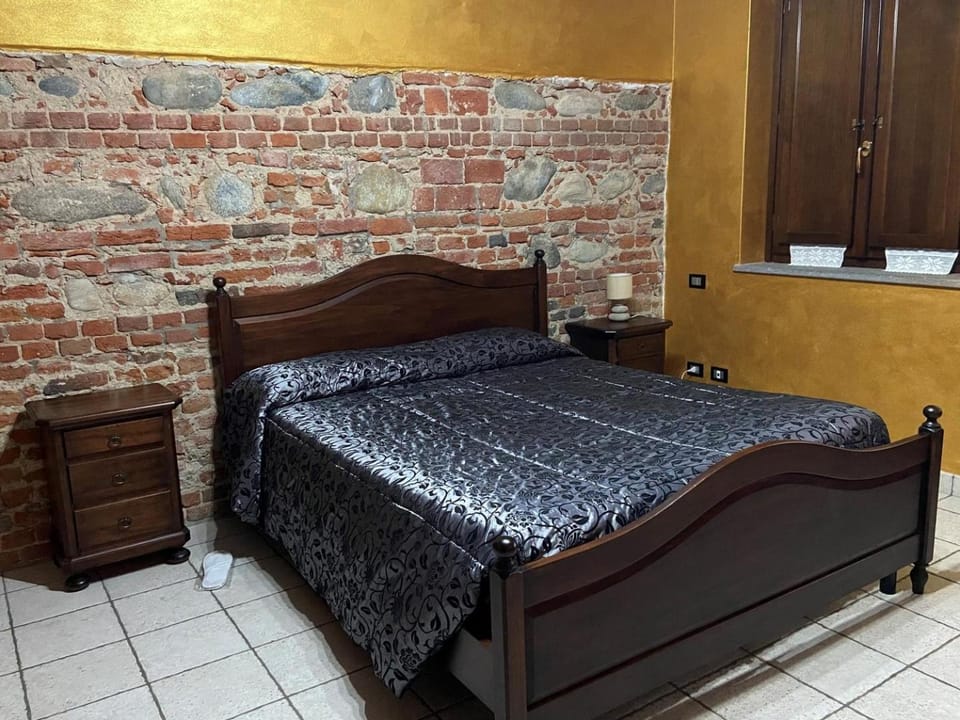 AGRITURISMO I CAMINI Farm Stay in Piedmont