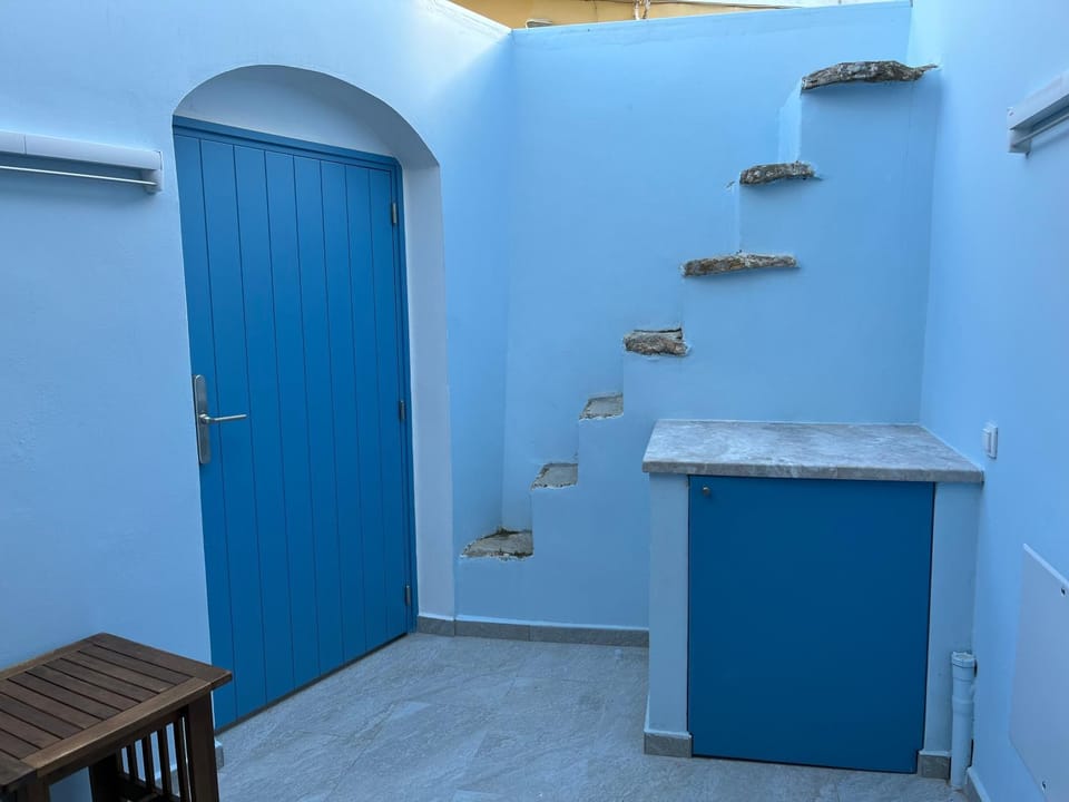 Inner courtyard view