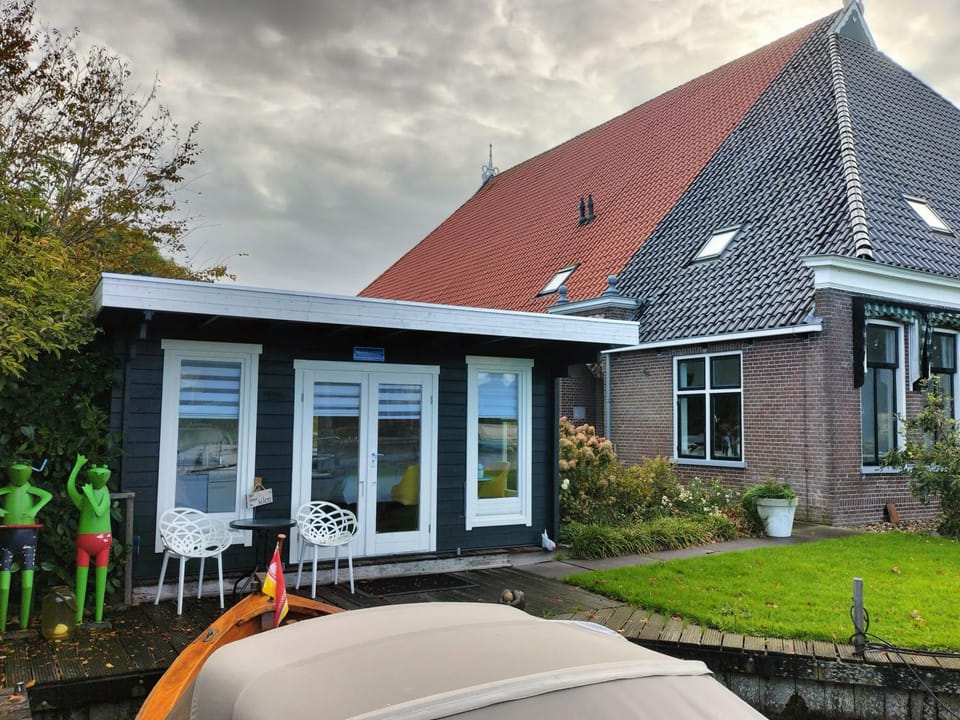 Havenkantoortje Apartment in Friesland, Netherlands