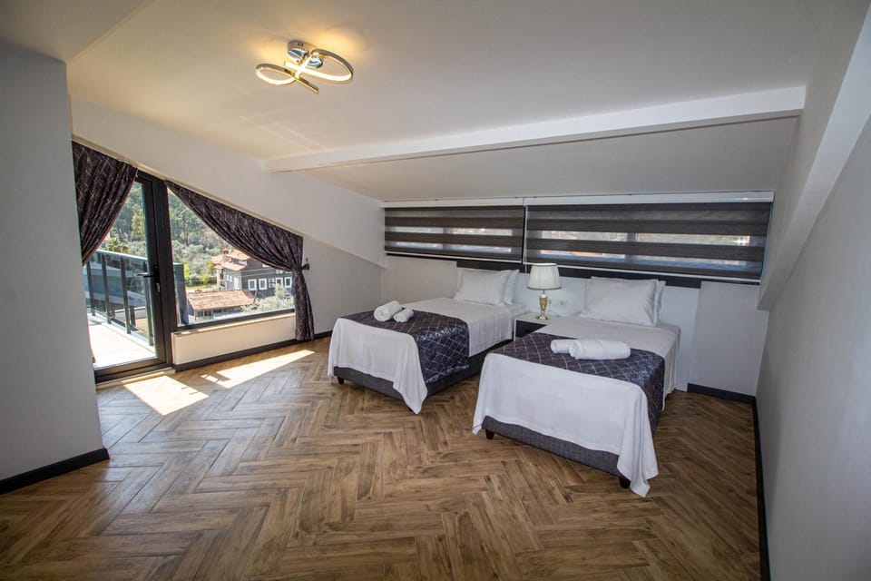 Bed, Balcony/Terrace, Bedroom