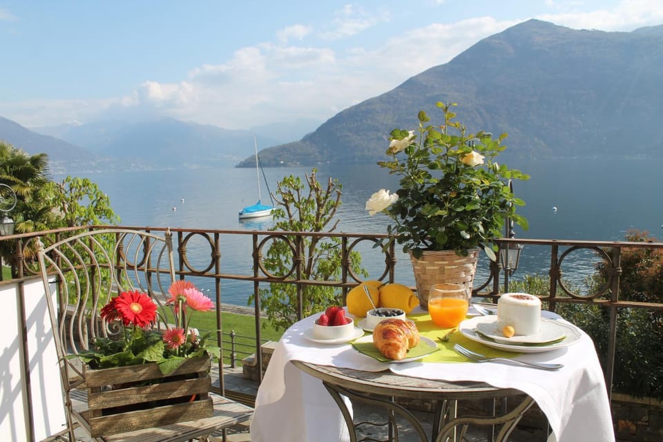 Spring, Natural landscape, Balcony/Terrace, Lake view