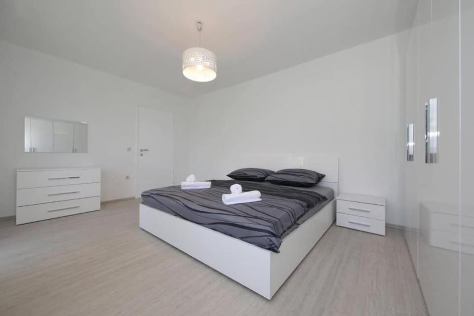 Modern House Giulia Villa in Šibenik-Knin County, Croatia