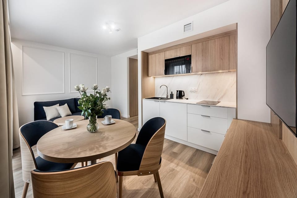 Coffee/tea facilities, Kitchen or kitchenette, Living room, Seating area, Dining area, minibar, pet friendly, stove