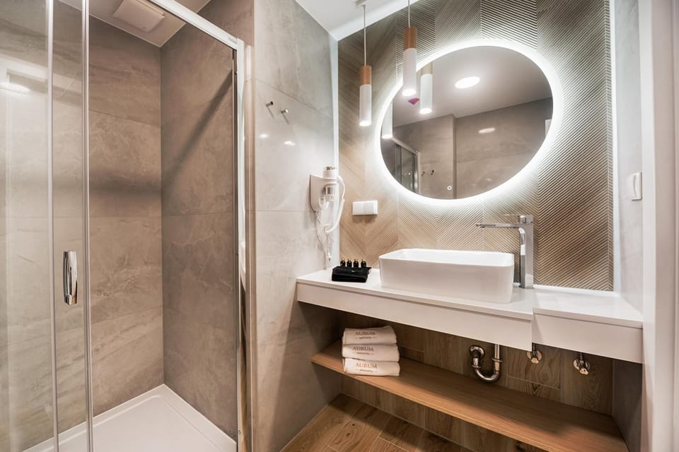 Shower, Bathroom