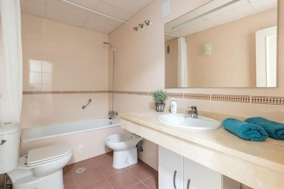 89-Penthouse Apartment with Stunning Views, Fuengirola Apartment in Fuengirola
