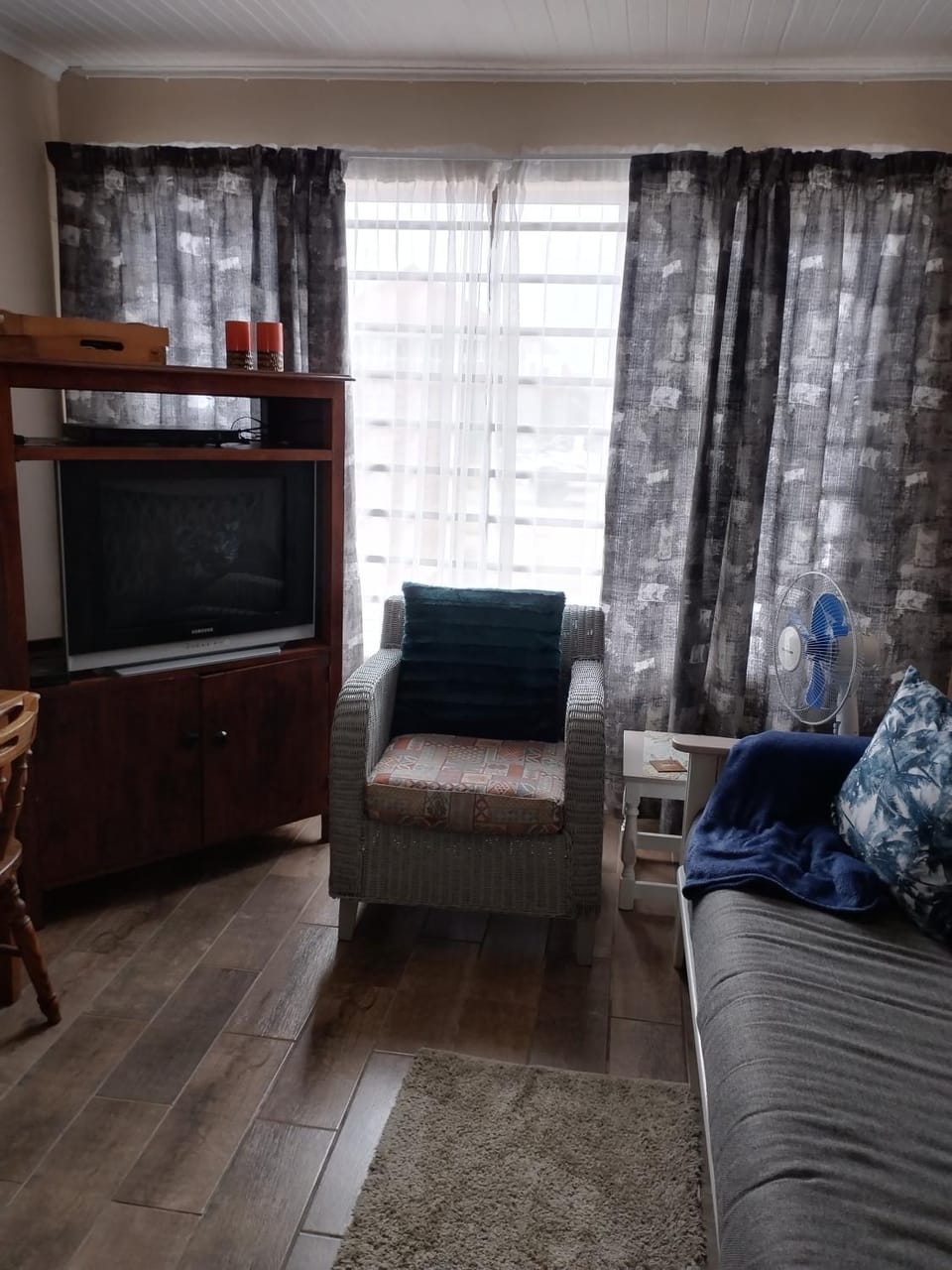 San-Lou Airbnb Apartment in Port Elizabeth