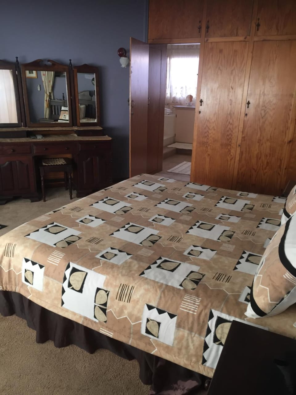 House Ebony B&B Bed and Breakfast in KwaZulu-Natal