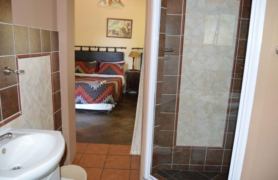 House Ebony B&B Bed and Breakfast in KwaZulu-Natal