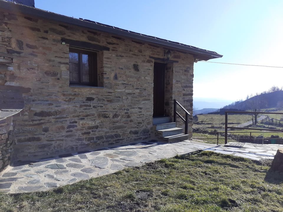 O Busto Aldea Rural, Apartamento HORNO 2 Country House in Galicia