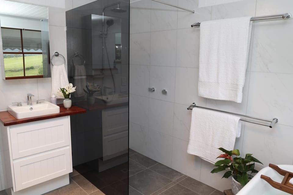 Bathroom, Bath