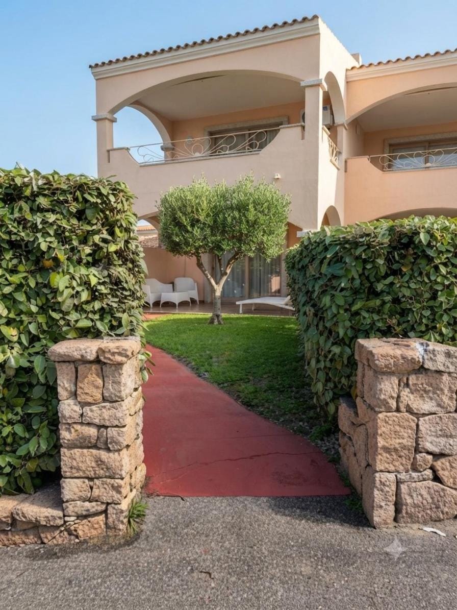 Property building, Garden view