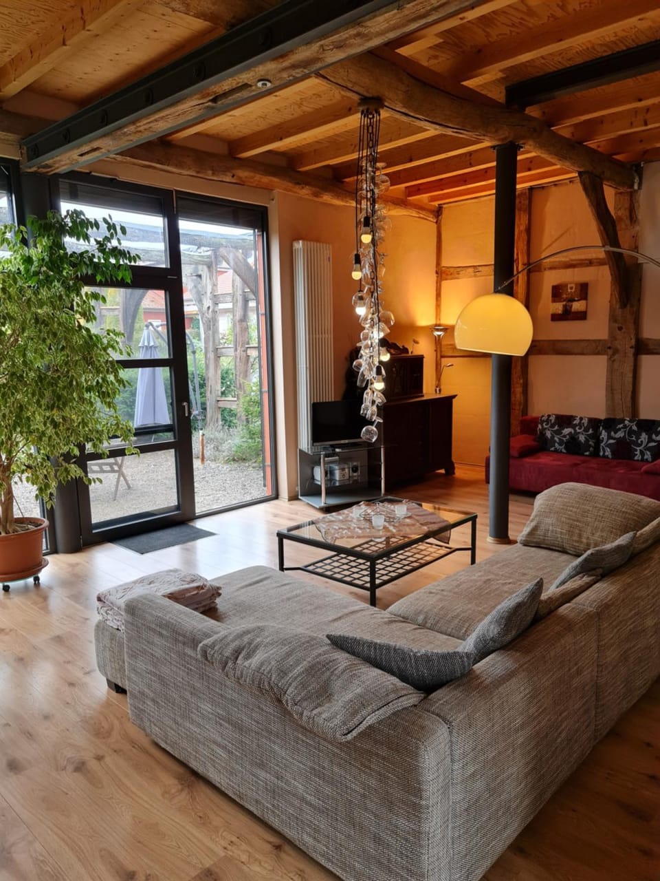 Living room, Seating area