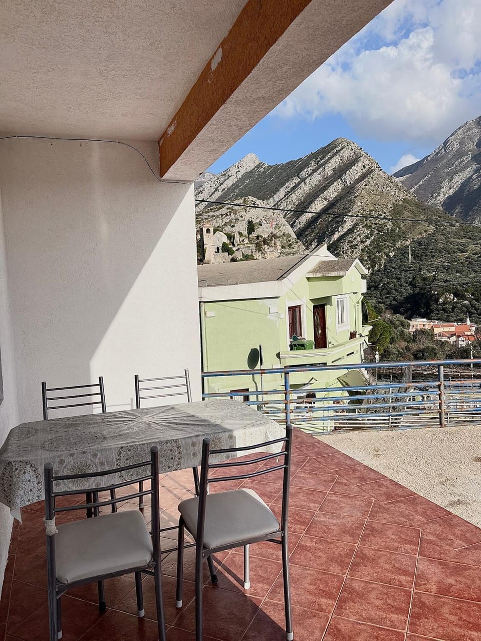Property building, Natural landscape, View (from property/room), Balcony/Terrace, Dining area, Mountain view