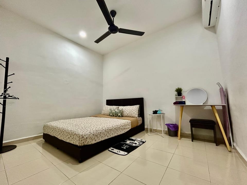 Cozy288#4pax#wifi#NearAeonAlma,Mcd#2kmtoIconicPoint House in Penang