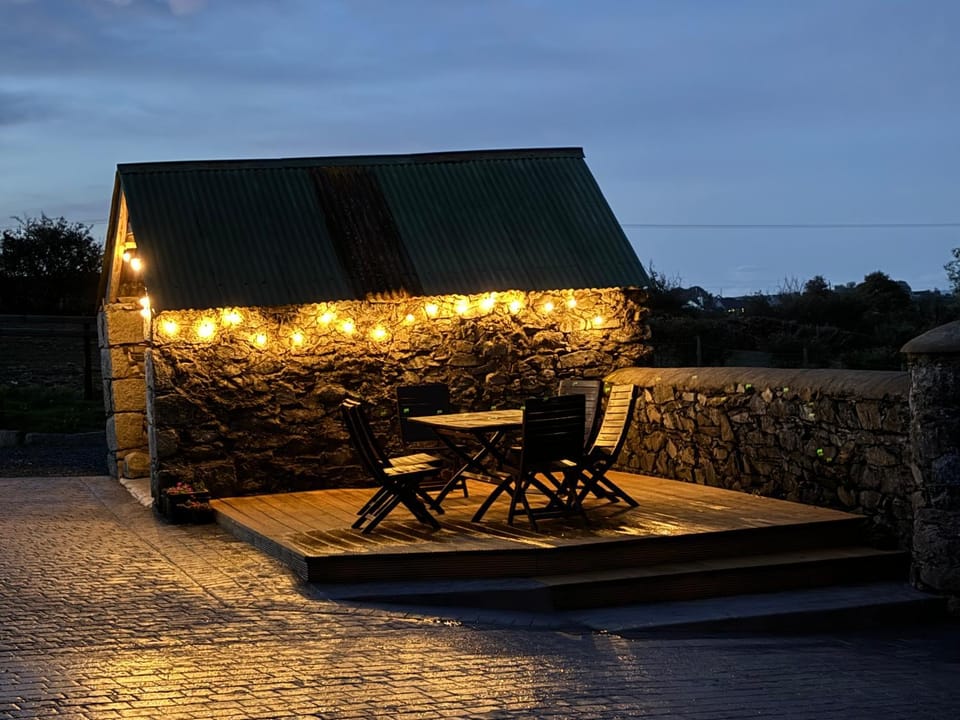 Mournes Family Cottage with Hot Tub House in Northern Ireland