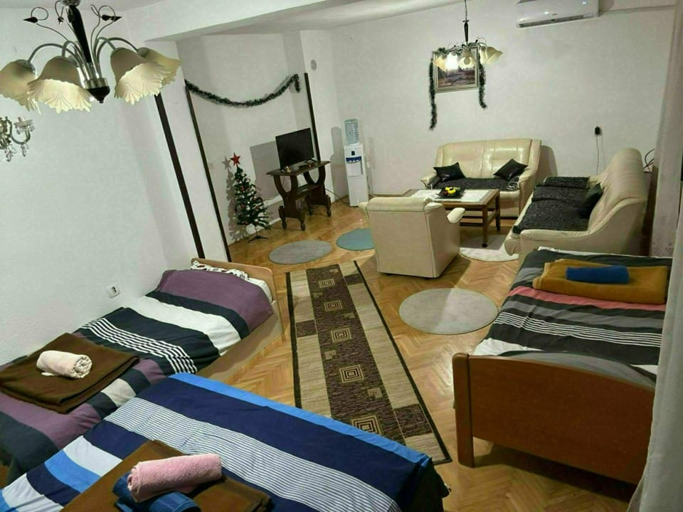Big Apartman Struga Quit place free parking,2 terases Apartment in Municipality of Ohrid, North Macedonia