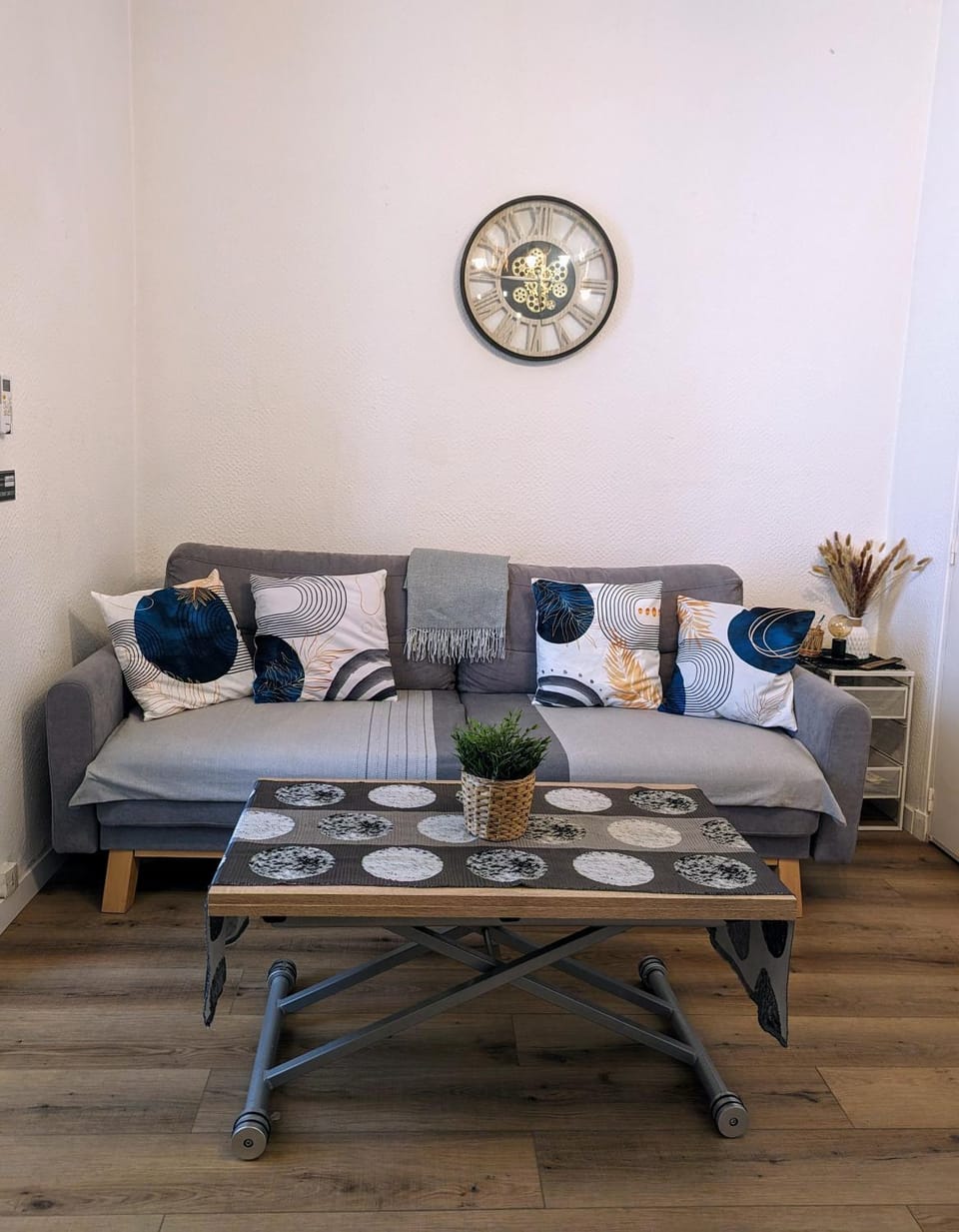 Appartement cosy proche du port Apartment in Nice