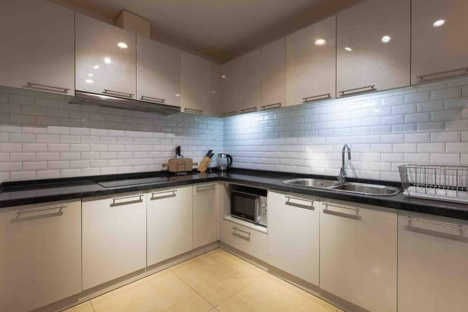 Royal City 2BR Apartment - Pool & Near Mega Mall Apartment in Hanoi