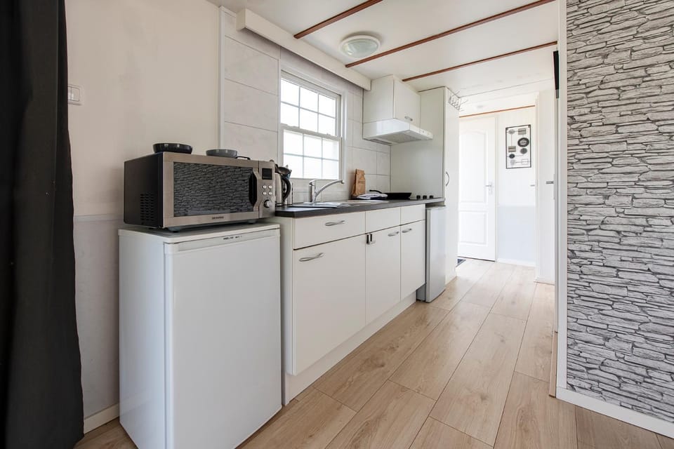minibar, pet friendly, kitchen