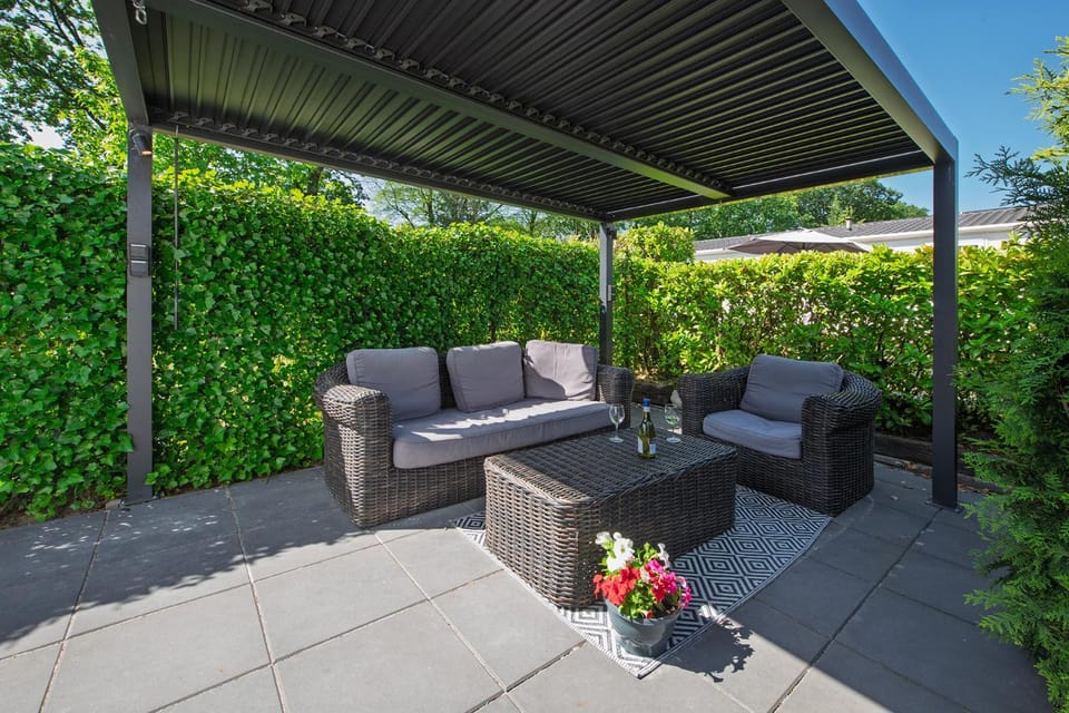 Garden, Seating area