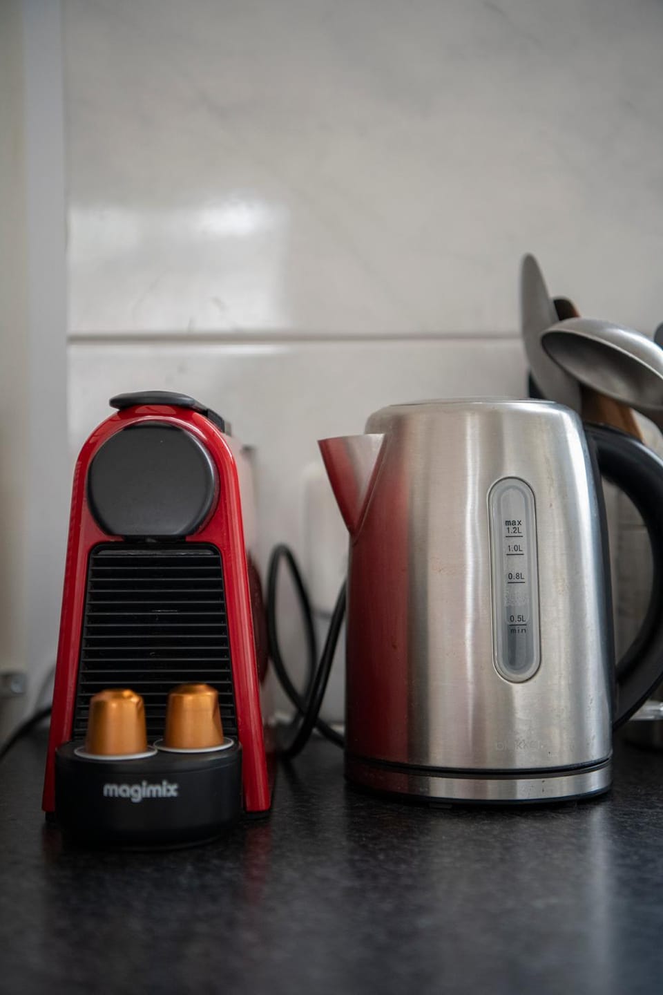 Coffee/tea facilities, kitchen