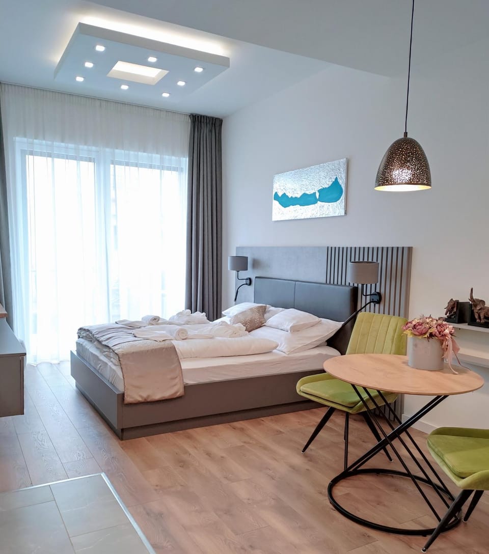 Living room, Photo of the whole room