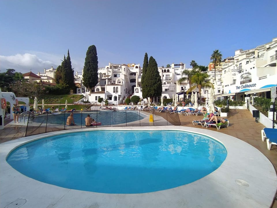 Pool view, Swimming pool, Swimming pool