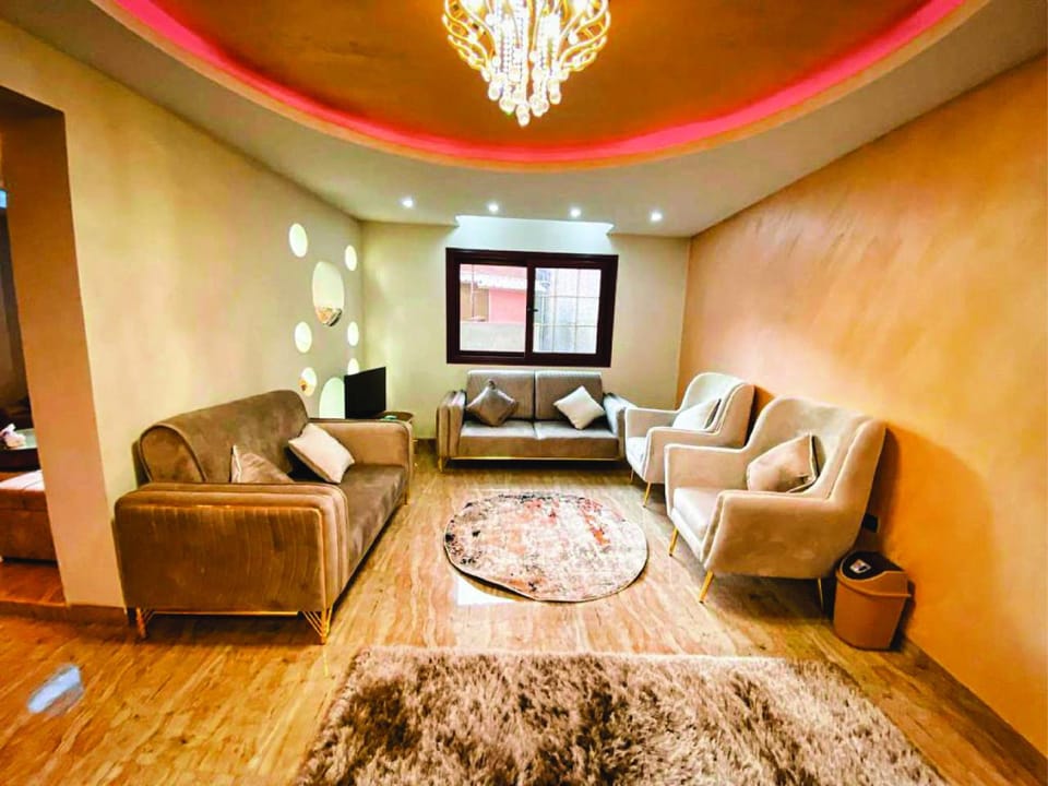 TV and multimedia, Seating area