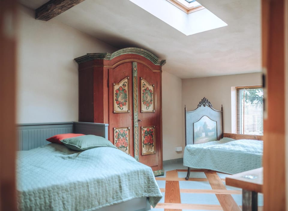 Bed, Photo of the whole room, Bedroom, wardrobe