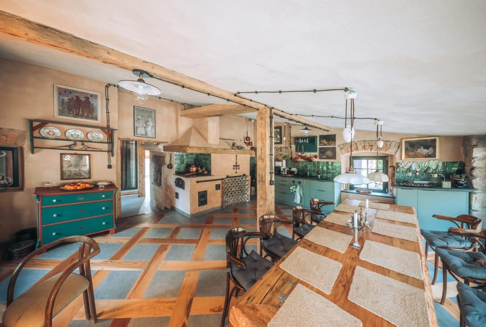 Kitchen or kitchenette, Banquet/Function facilities