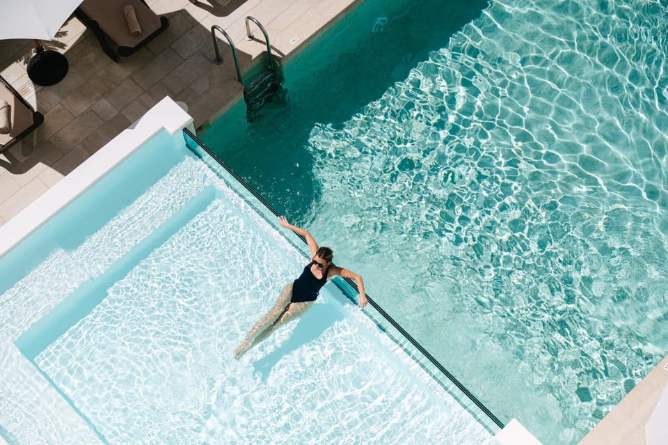 Pool view, Swimming pool
