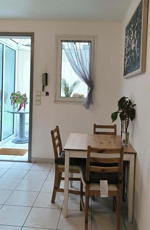 Maison de Longde - chambre Vacation rental in Île-de-France