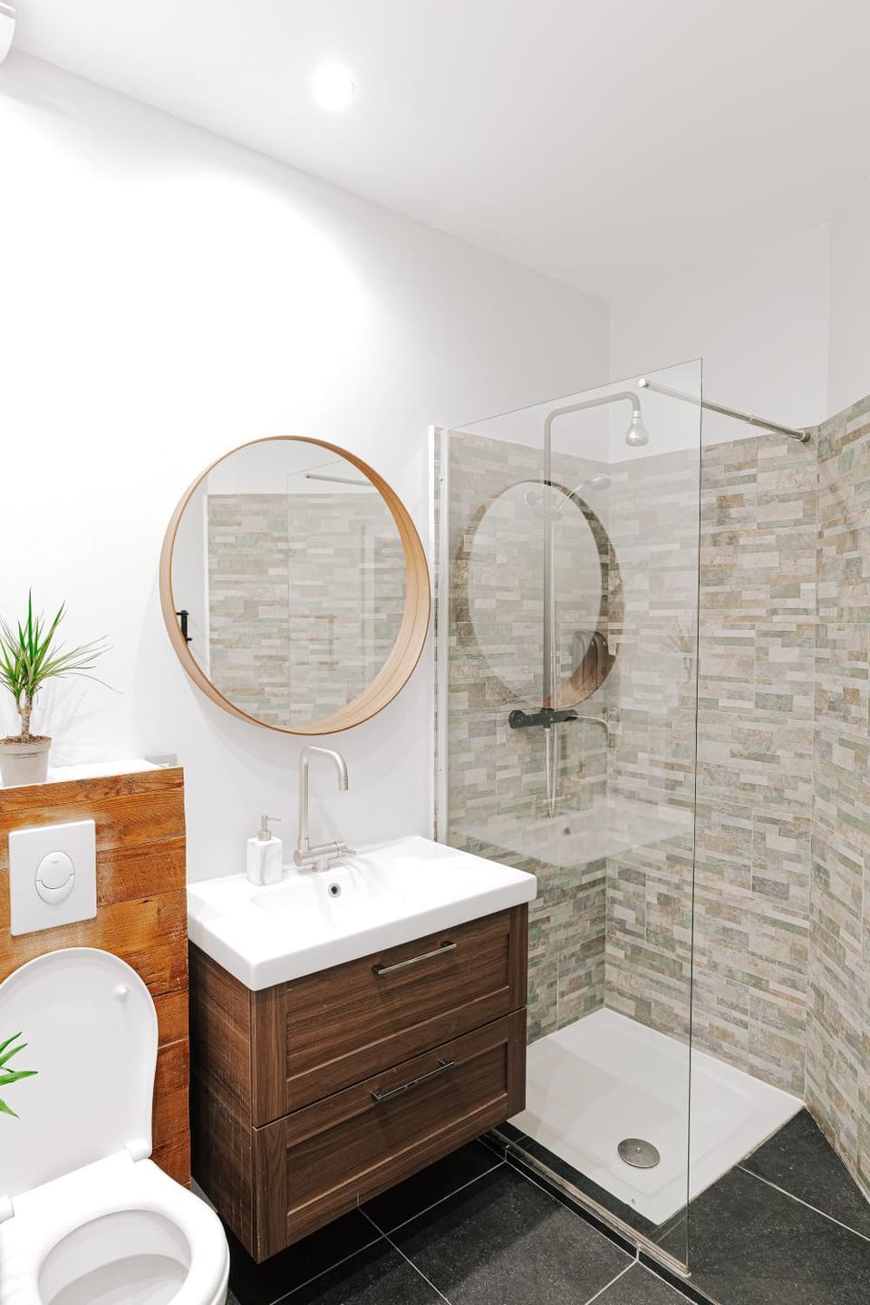 Shower, Toilet, Bathroom