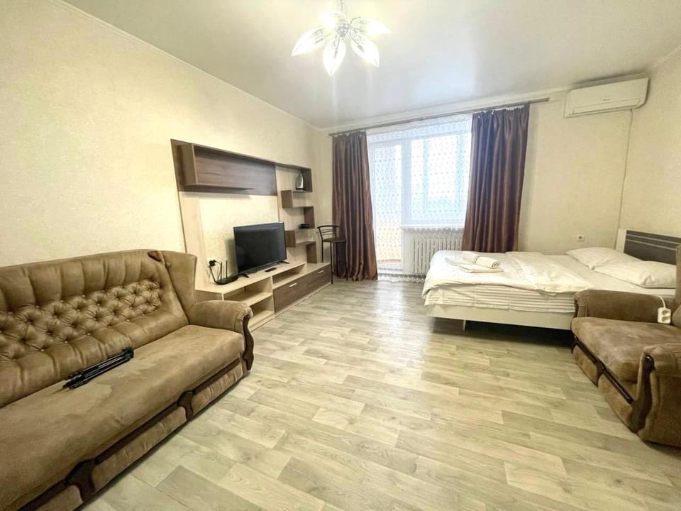 Bed, TV and multimedia, Living room, Photo of the whole room, Bedroom