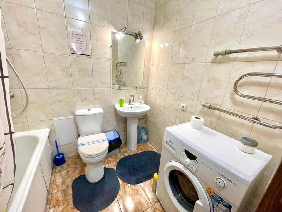 Toilet, washing machine