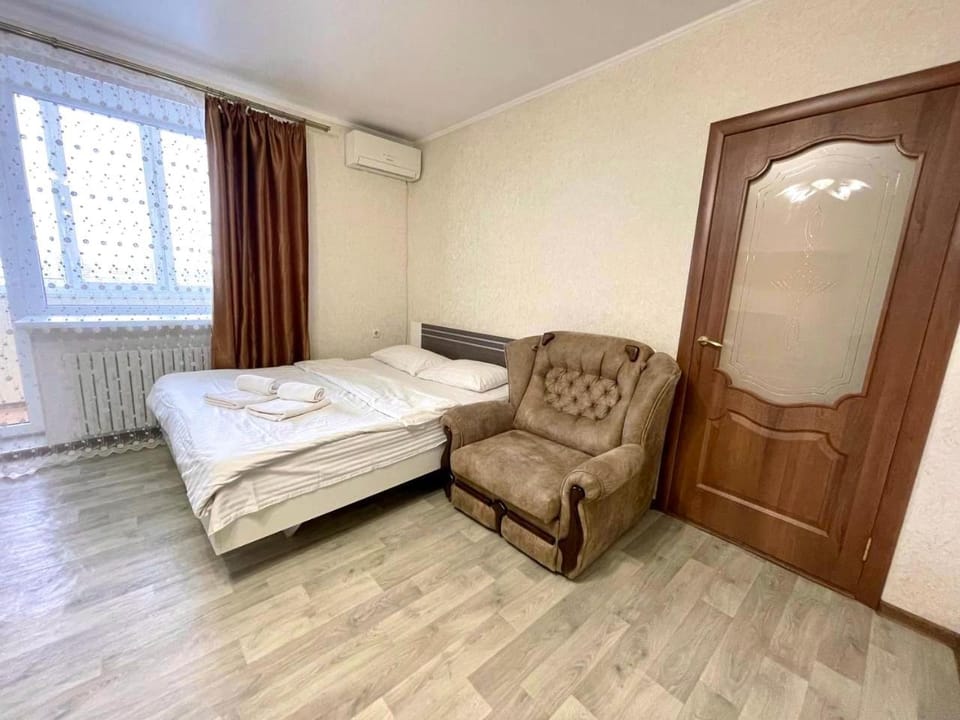 Bed, Photo of the whole room, air conditioner