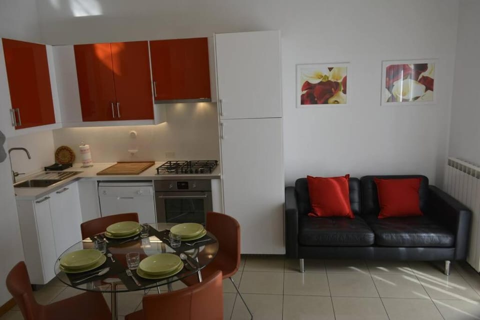 Kitchen or kitchenette, Living room, Dining area