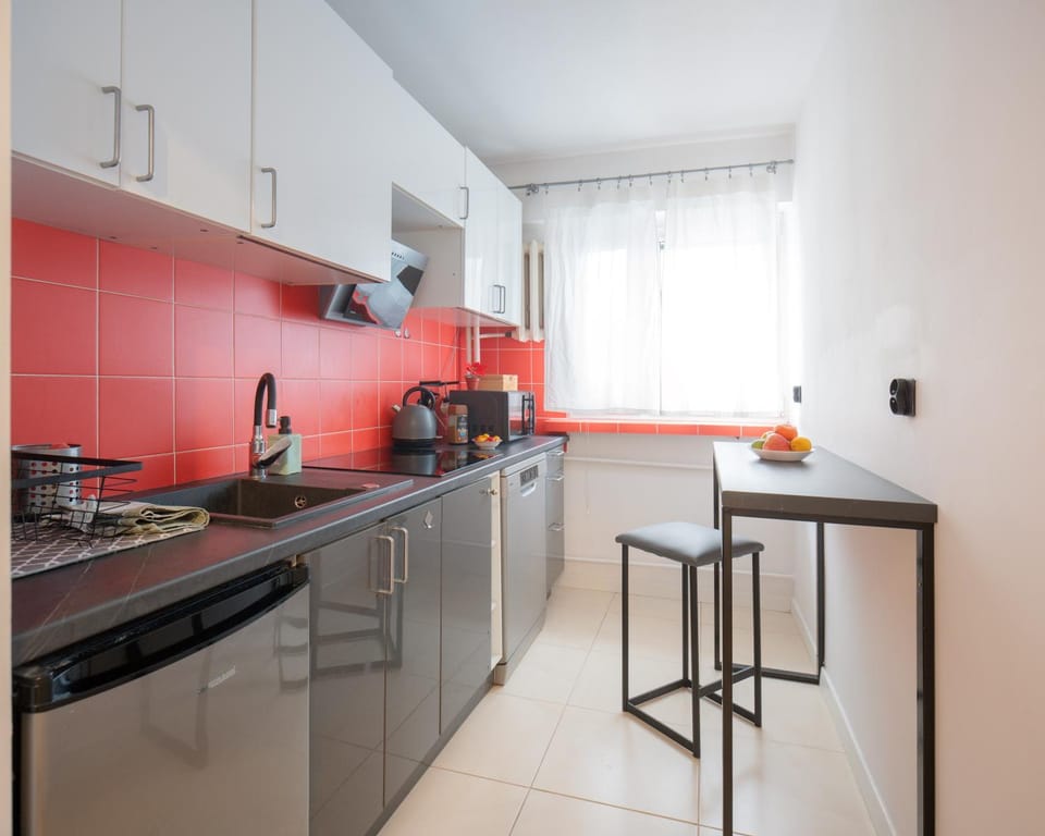 Kitchen or kitchenette, dishwasher, pet friendly, stove