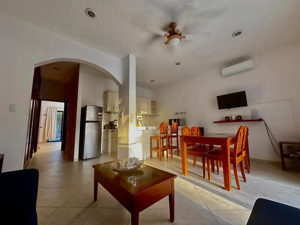 Beachfront apartment with swimming pool. One bedroom Apartment in State of Yucatan