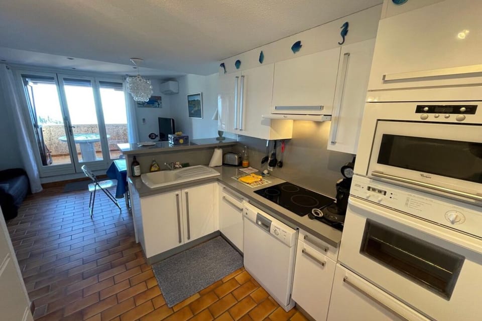 Duplex in Pramousquier - sea view Apartment in Le Lavandou