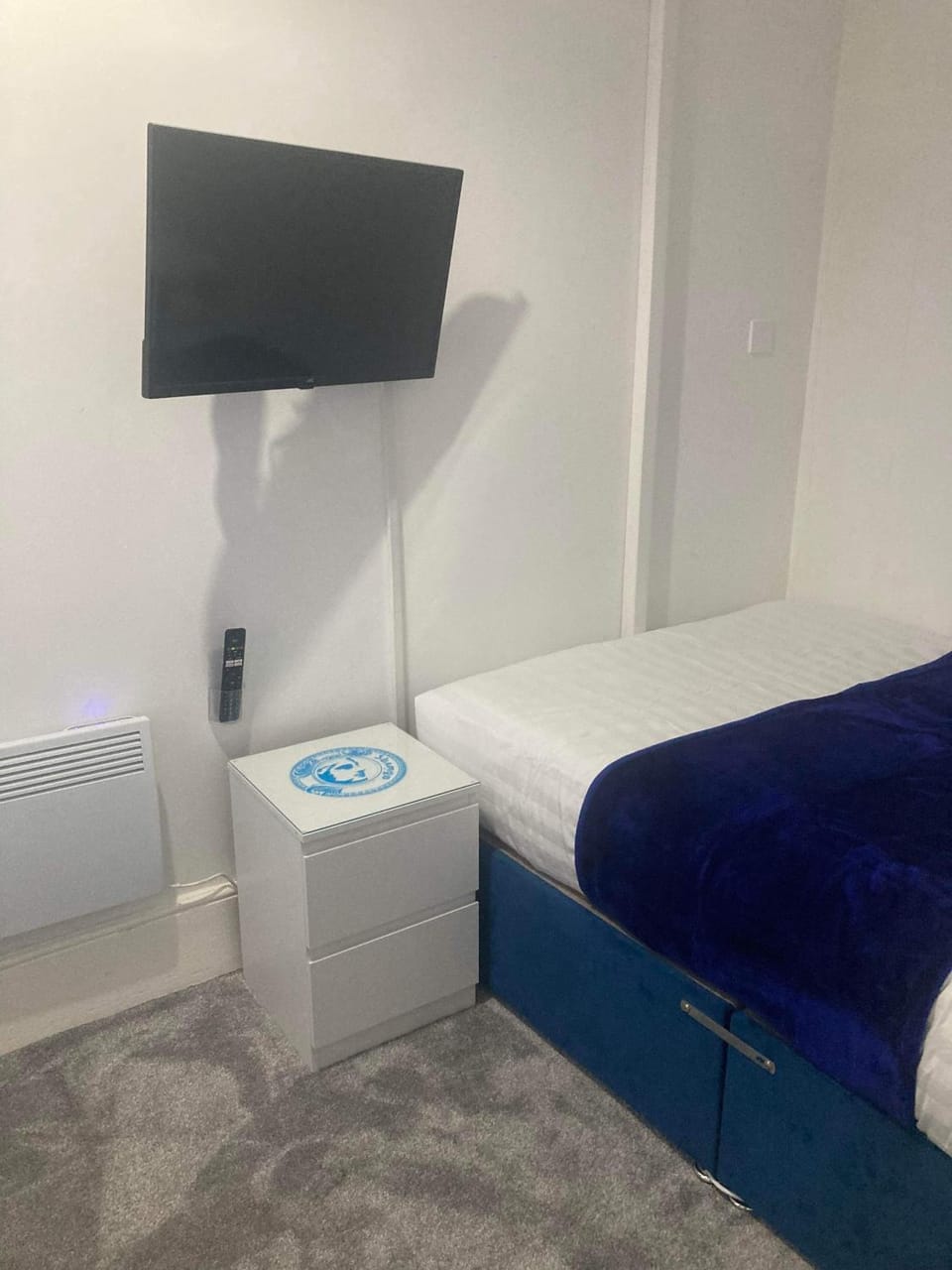 TV and multimedia, Photo of the whole room