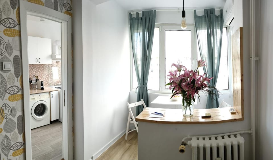 Studio Lotus Apartment in Bucharest