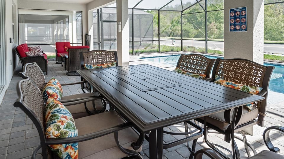 Patio, Balcony/Terrace, Seating area, Dining area